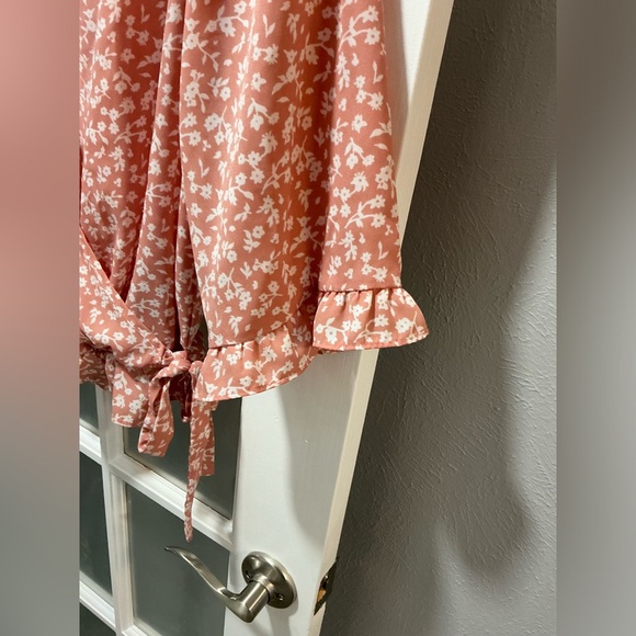 Sienna Sky Floral Cross Over Tie Top - Picture 2 of 10